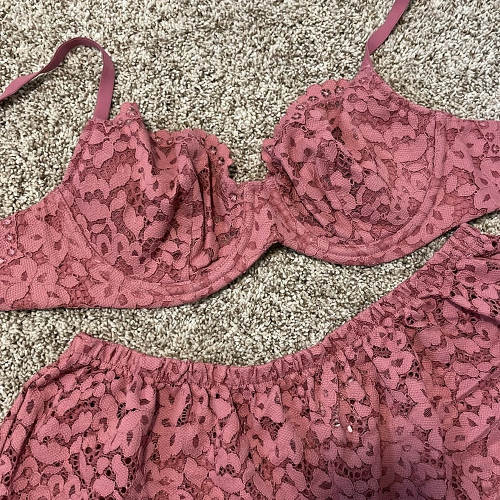 Victoria's Secret Pink Lace Bra & Undies Set